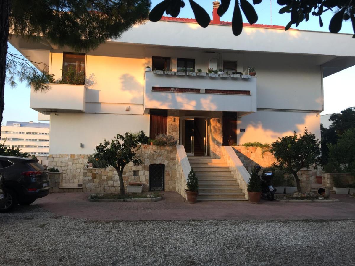 La Casa Di Emanuella - & International Couette-café Bari