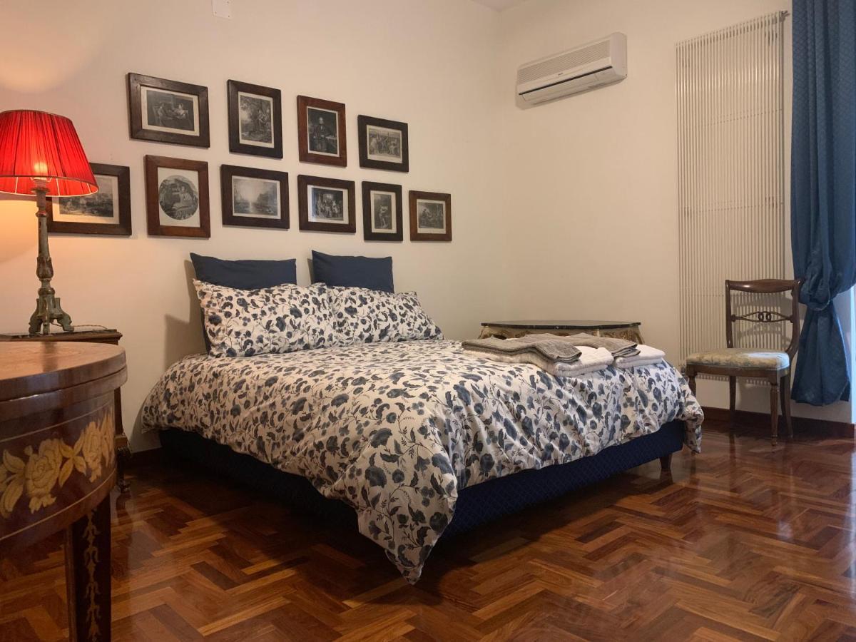 La Casa Di Emanuella - & International Couette-café Bari